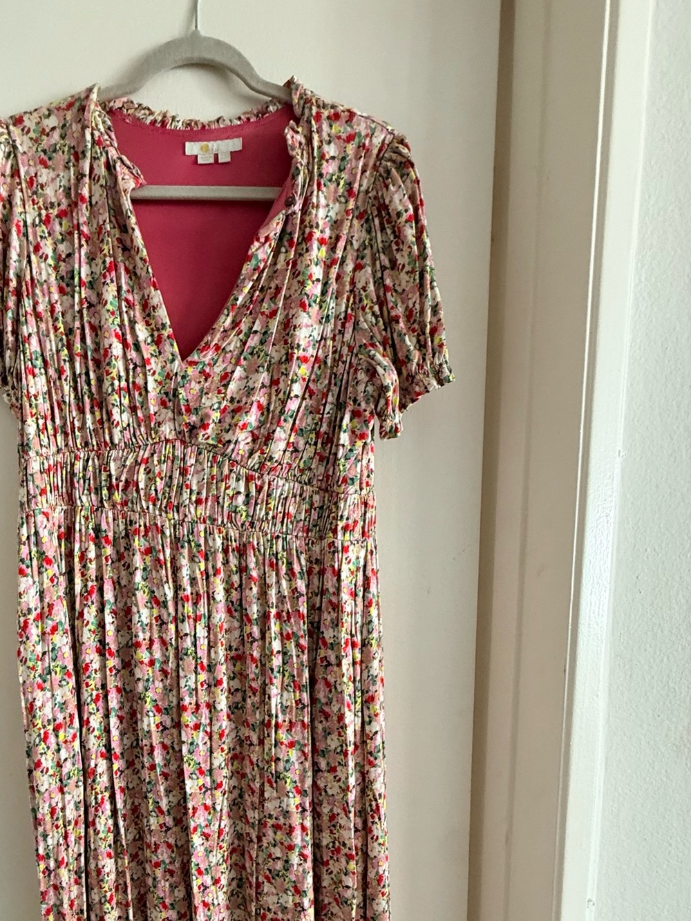 Boden Pink Floral V-Neck Smocked Waist Midi Dress